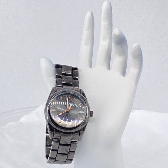 Watch Black watch Black face Gold Toned Numbers Linked Bracelet with Foldover cl - Picture 1 of 7